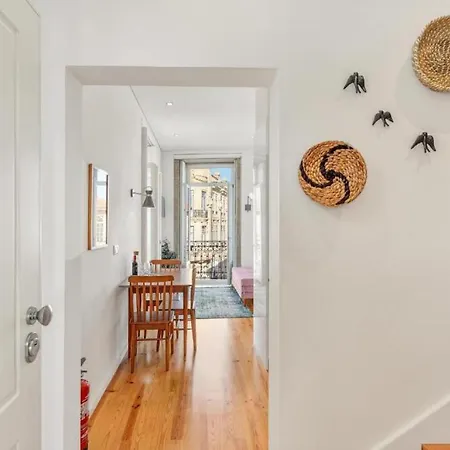 Apartman Lovely Shinny Flats With Balcony - Clerigos Porto