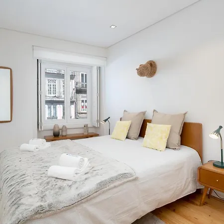 Lovely Shinny Flats With Balcony - Clerigos * Porto