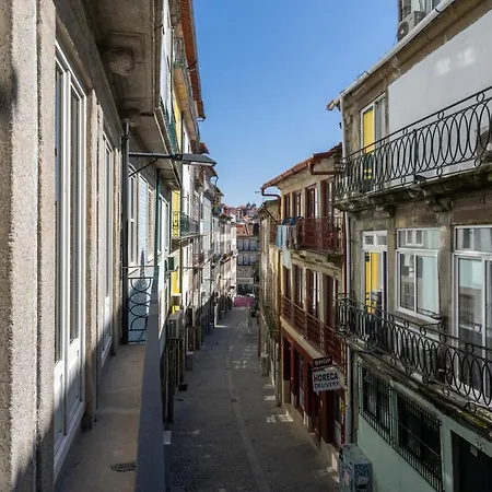 Apartamento Lovely Shinny Flats With Balcony - Clerigos *