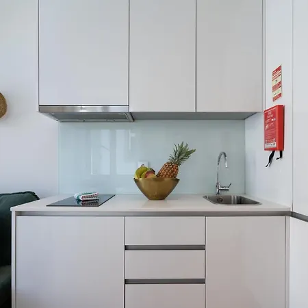 Apartamento Lovely Shinny Flats With Balcony - Clerigos *