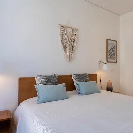 Lovely Shinny Flats With Balcony - Clerigos