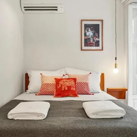 Lovely Shinny Flats With Balcony - Clerigos Apartment *