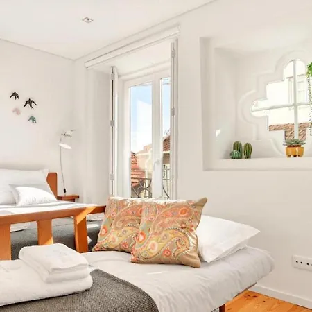 Apartment Lovely Shinny Flats With Balcony - Clerigos Porto