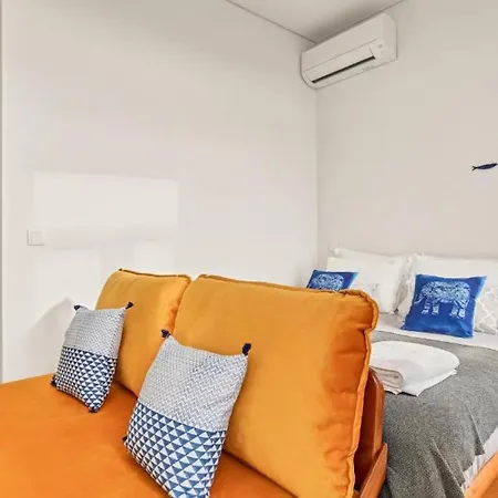 Lovely Shinny Flats With Balcony - Clerigos Apartment *