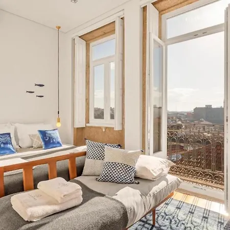 Lovely Shinny Flats With Balcony - Clerigos * Porto