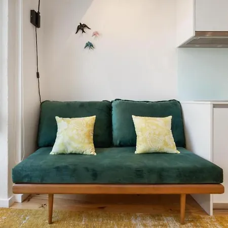 Lovely Shinny Flats With Balcony - Clerigos *