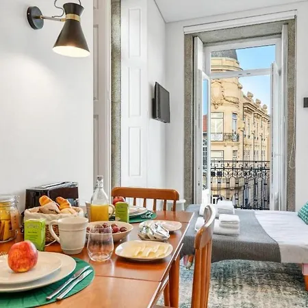 Lovely Shinny Flats With Balcony - Clerigos Porto