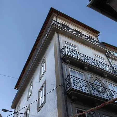 Lovely Shinny Flats With Balcony - Clerigos Apartment Porto
