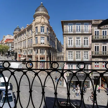 Lovely Shinny Flats With Balcony - Clerigos