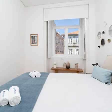 Lovely Shinny Flats With Balcony - Clerigos Porto